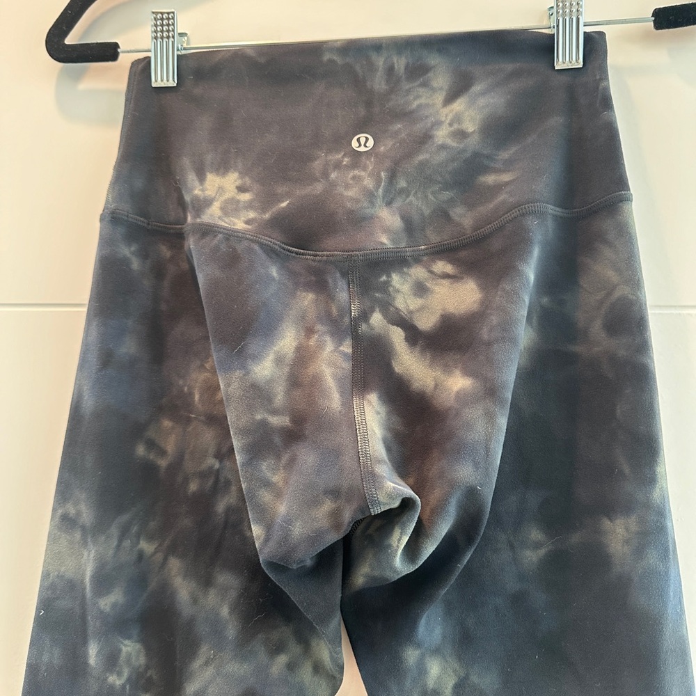 lululemon athletica Black Tie-Dye Leggings - Picture 9 of 10